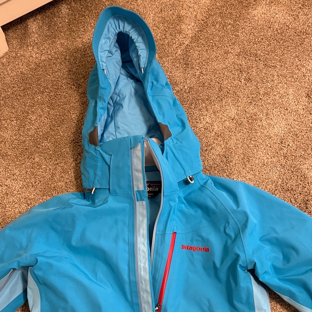 Patagonia Vibrant Blue  medium Women’s Ski Jacket